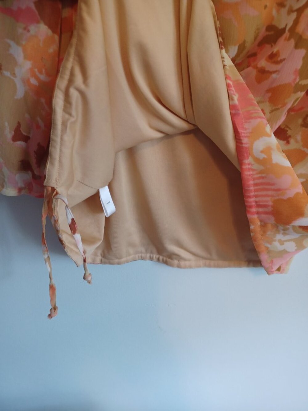 Liz Claiborne Women's Multi Color Peasant Blouse Top size L - Picture 8 of 8